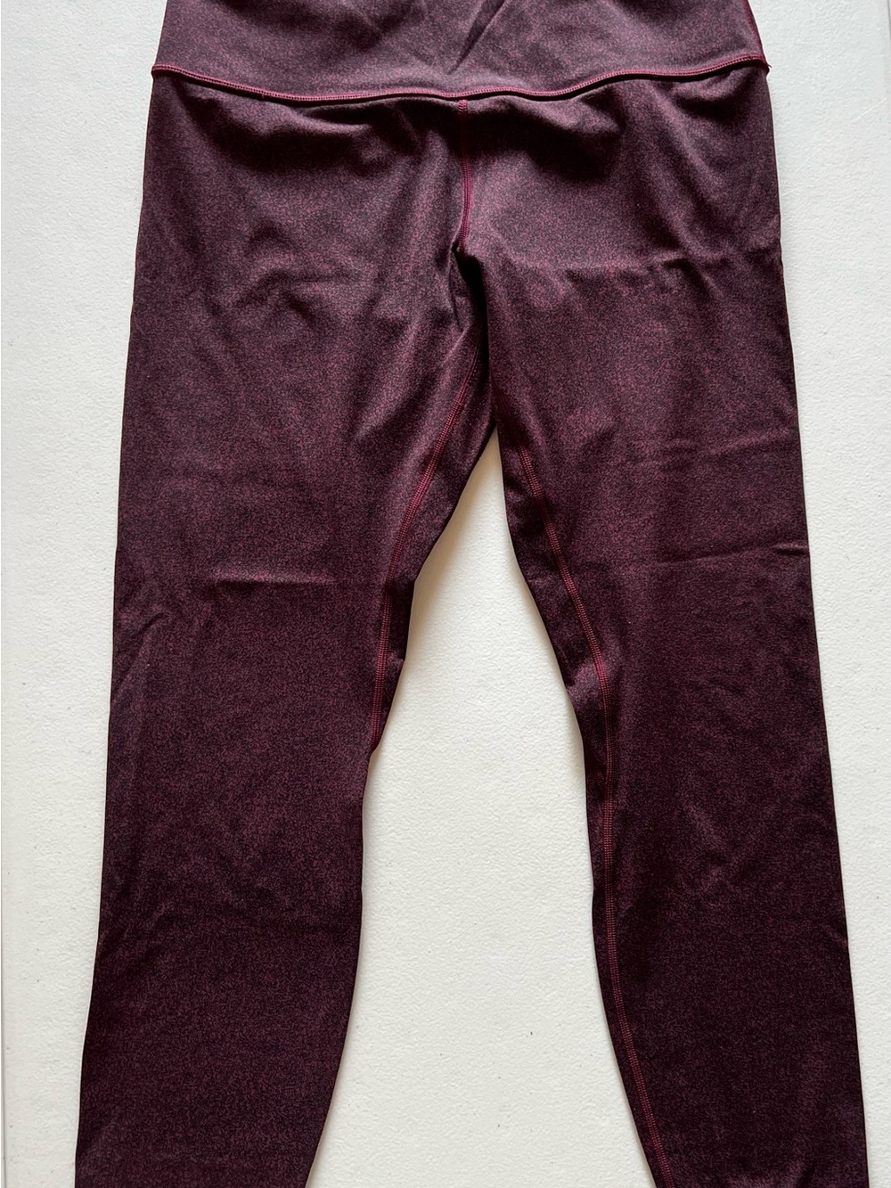 Lululemon women’s leggings. High waist.- Burgundy